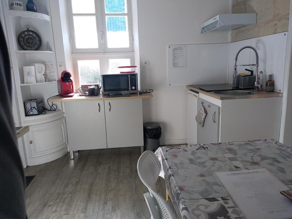 Maison Plein Pied De 30m² Avec Terrasse .saumur Saumur