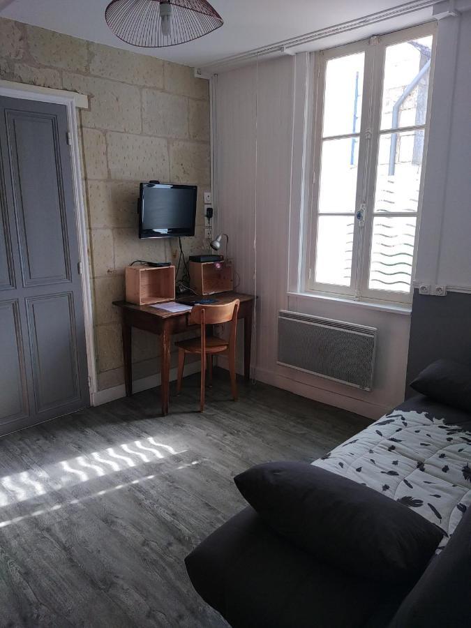Maison Plein Pied De 30m² Avec Terrasse .saumur